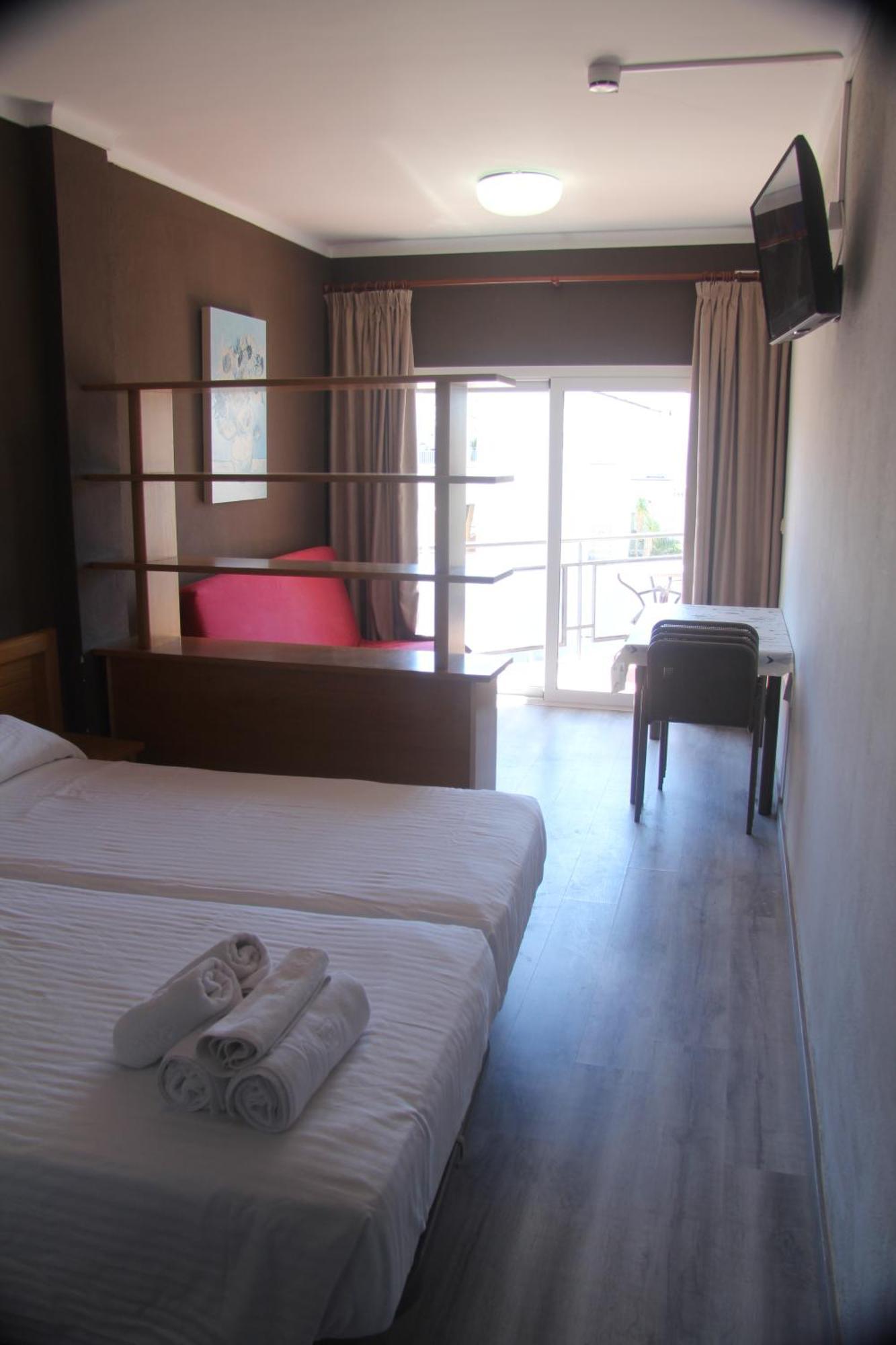 Aparthotel Els Molins Roses Exterior photo
